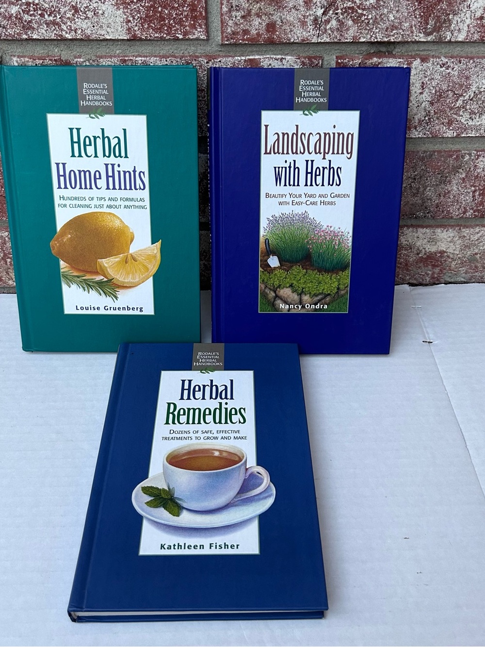 Rodale’s Essential Herbal 3 Book Lot Landscaping Remedies Home Hints 0875968570